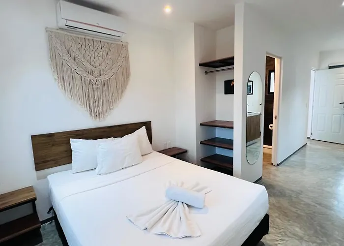 Hotel Live Coco - Boutique & Rooftop 4*