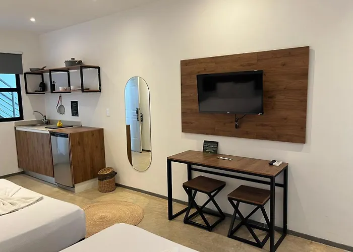 Hotel Live Coco - Boutique & Rooftop 4*
