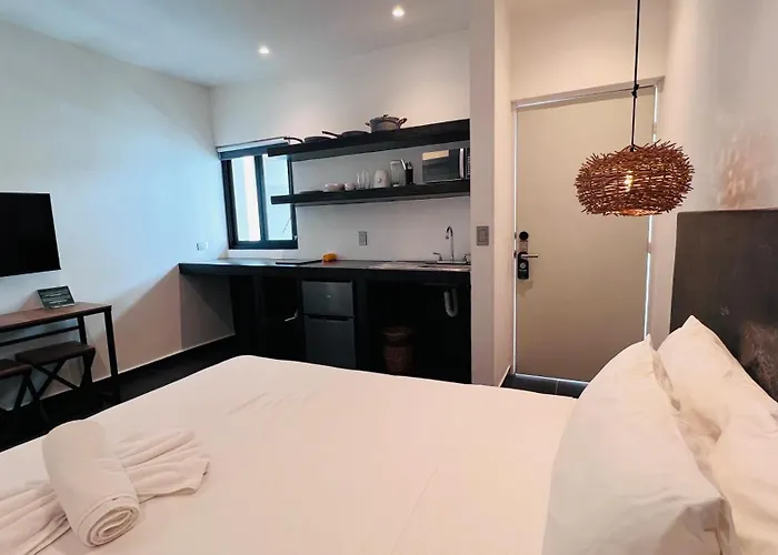 Live Coco - Boutique & Rooftop Hotel