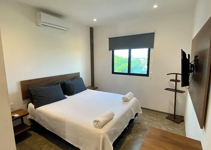 Live Coco - Boutique & Rooftop Hotel
