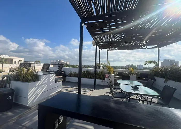 Live Coco - Boutique & Rooftop Hotel