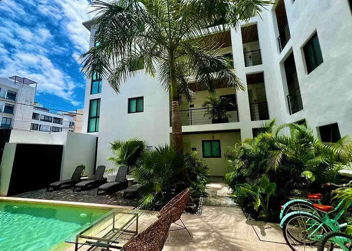 Live Coco - Boutique & Rooftop Hotel